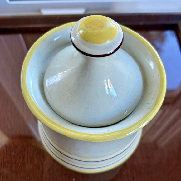 Vintage MCM “Genie” Ribbed Ceramic Canister Cookie Jar, 7.5" Yellow & Brown Trim - Picture 2 of 8